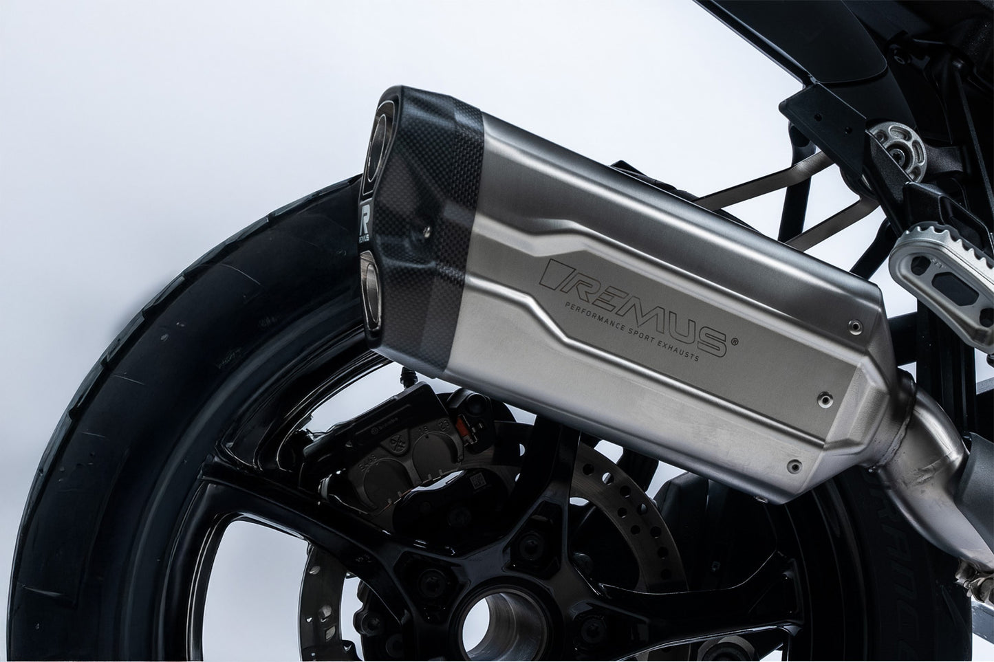 Remus 8 RACING Slip-On Silencer R 1300 GS Adventure
