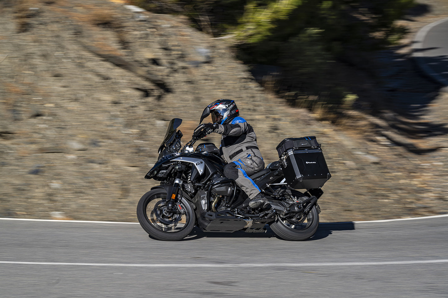 Wunderlich Mittelständer-Schutzplatte R 1300 GS (Adventure)