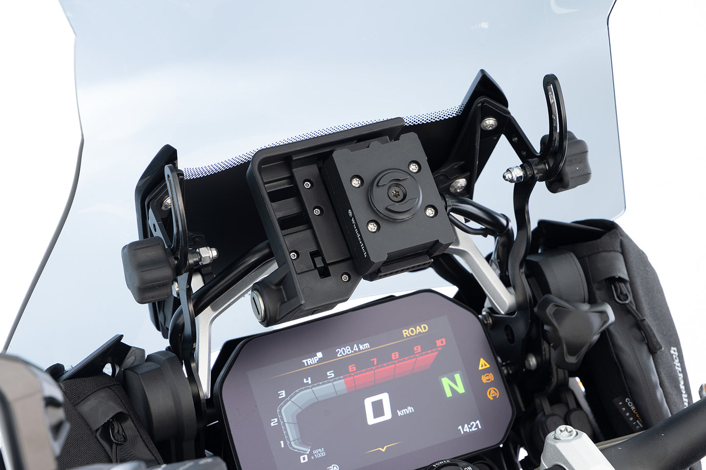 Wunderlich USB charging box with SPC + mount