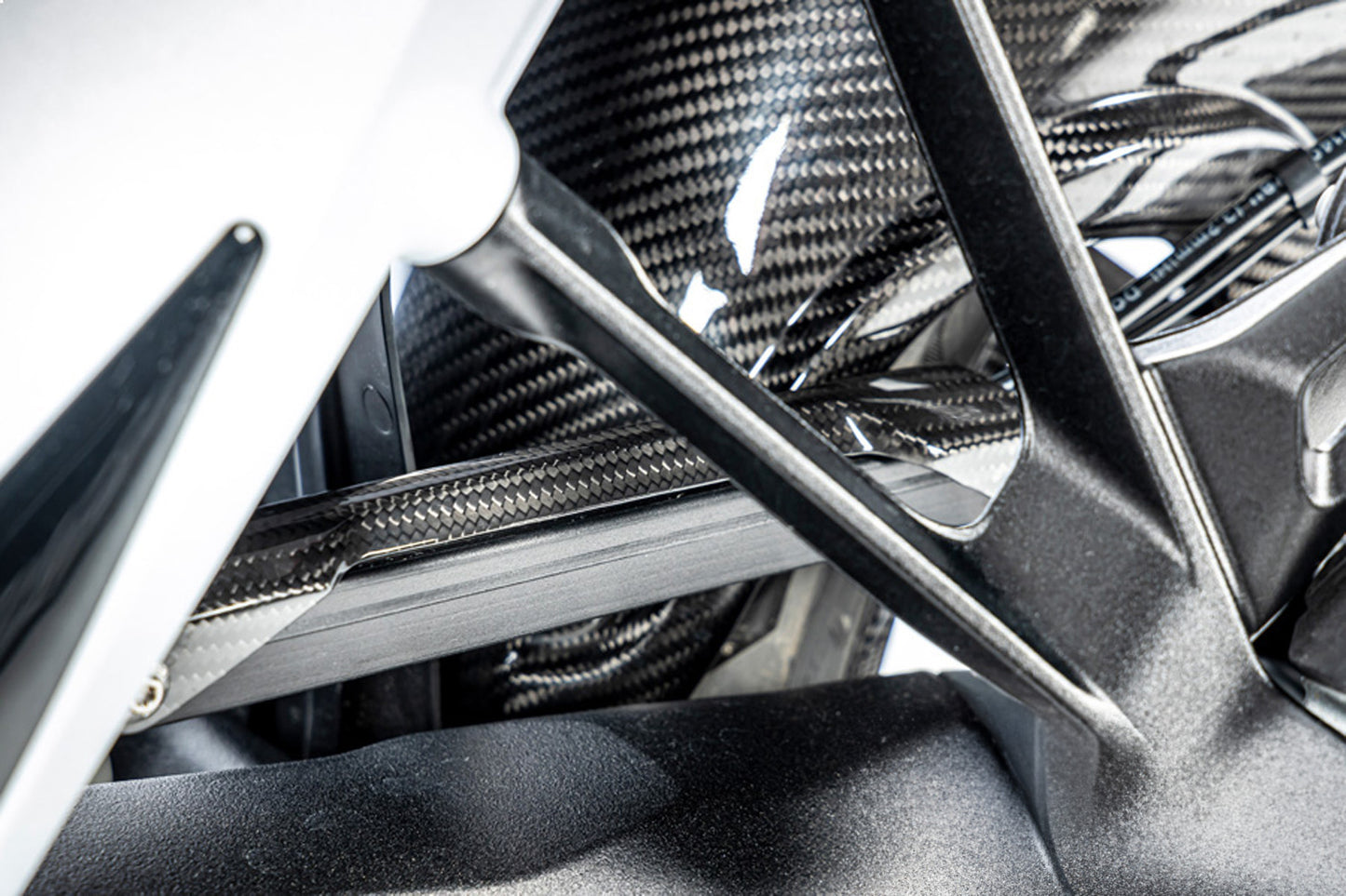 Ilmberger Bremsleitungsabdeckung R 1300 GS