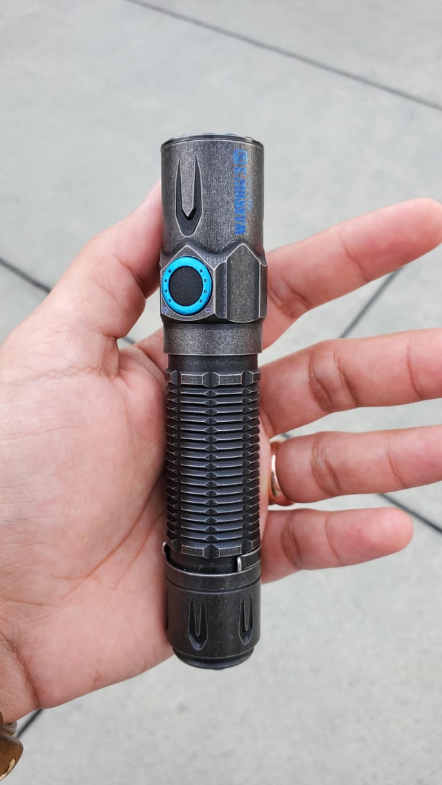 Olight warrior 3S